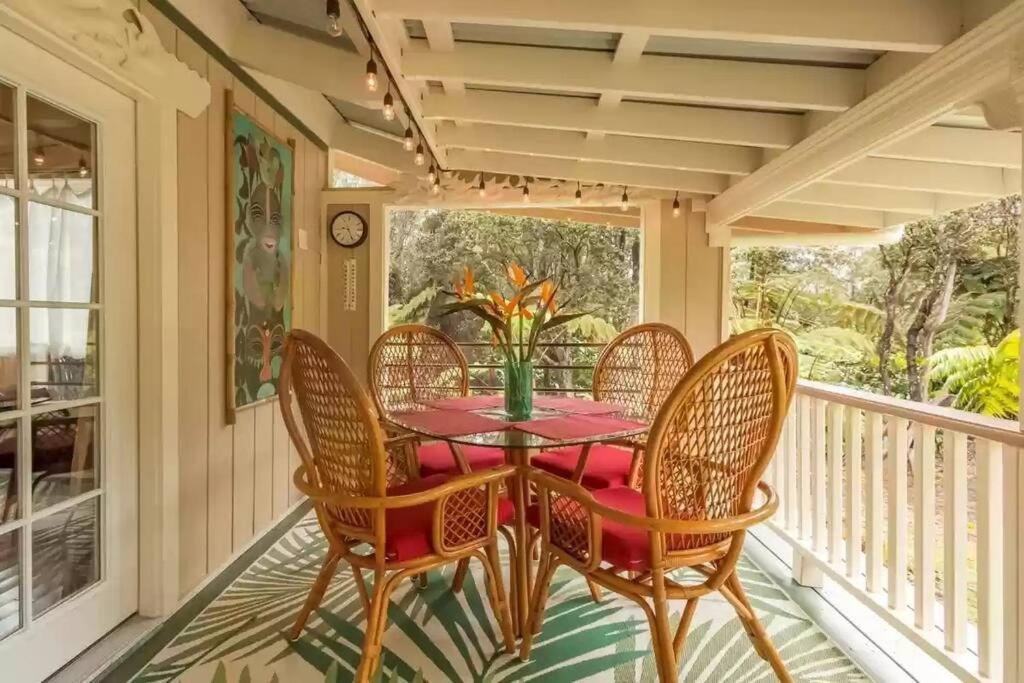 Hau'Oli Place Tiki Cottage In Volcano Eksteriør bilde