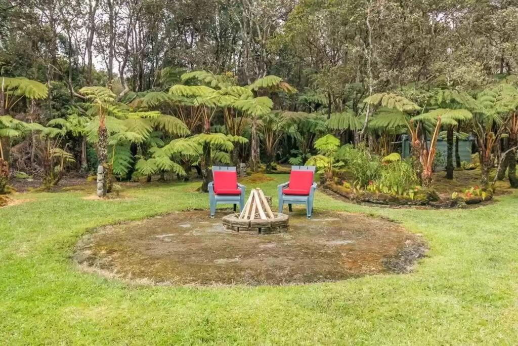Hau'Oli Place Tiki Cottage In Volcano Eksteriør bilde